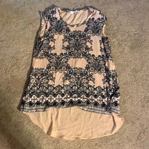 Size medium summer blouse
